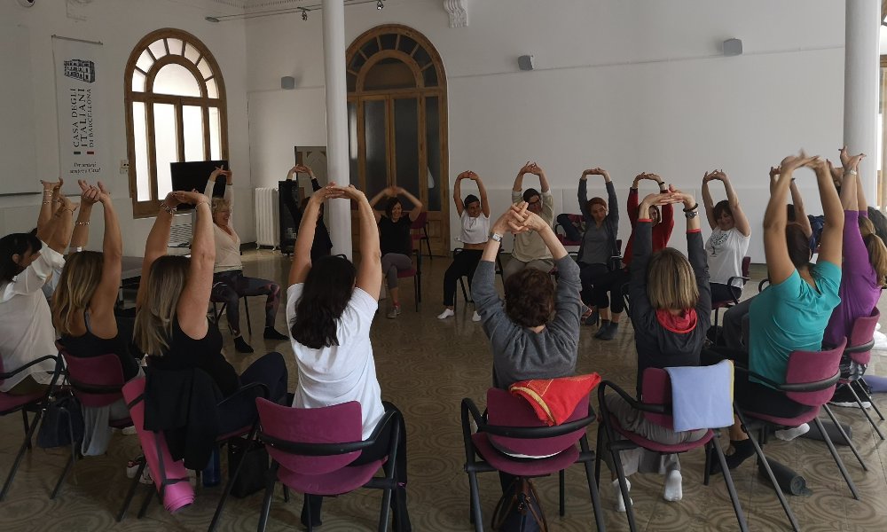 Ore 19:00 -  Yoga Direttamente alla Casa